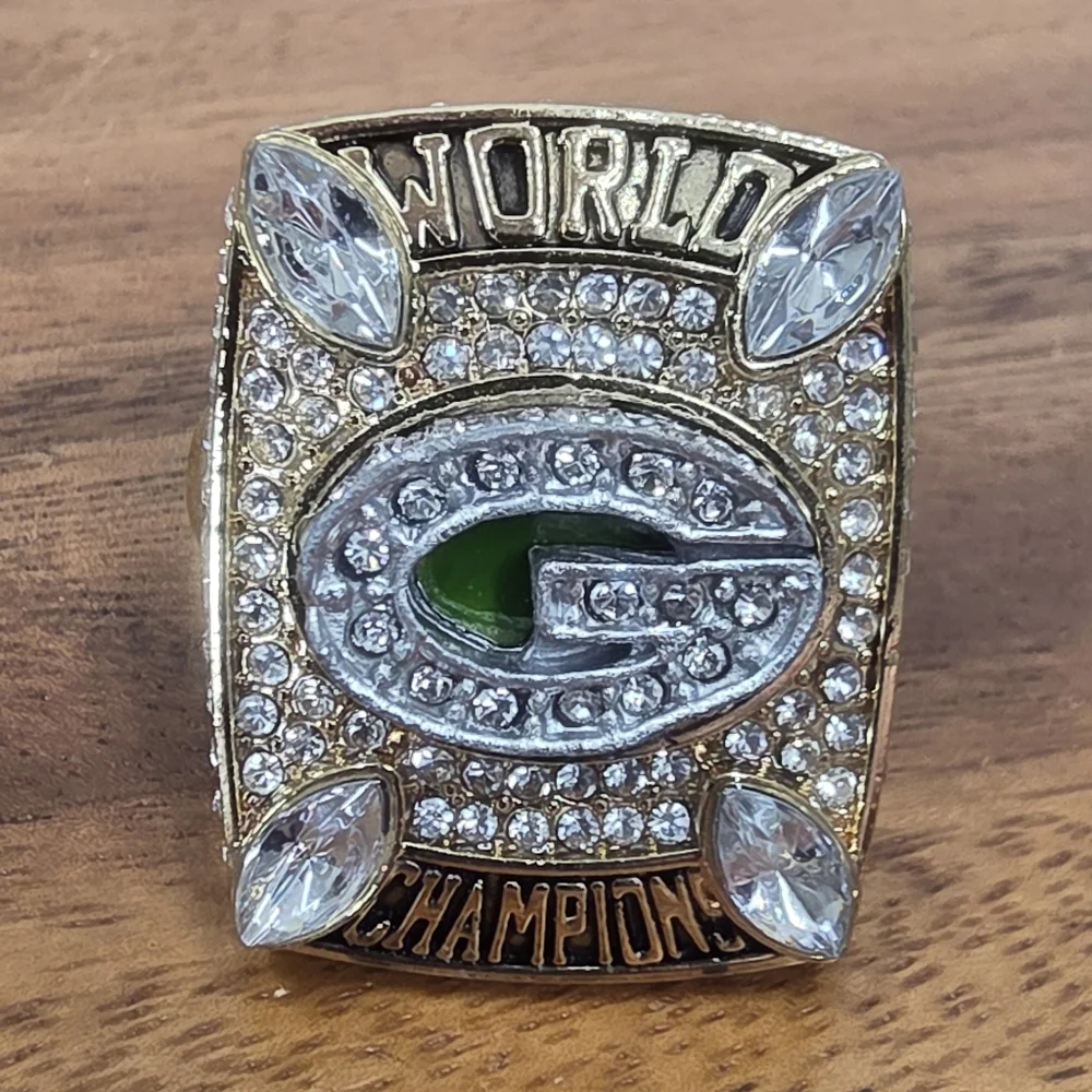 Green‎ Bay Packers Championship Ring Fan Edition 2010 Favre Gold